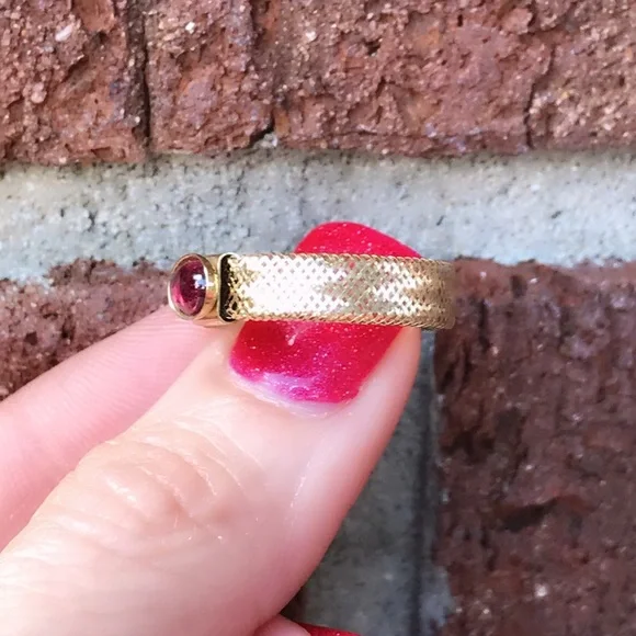 14k Gold Unique Designer Amethyst (?) Mesh Ring - Picture 8 of 8